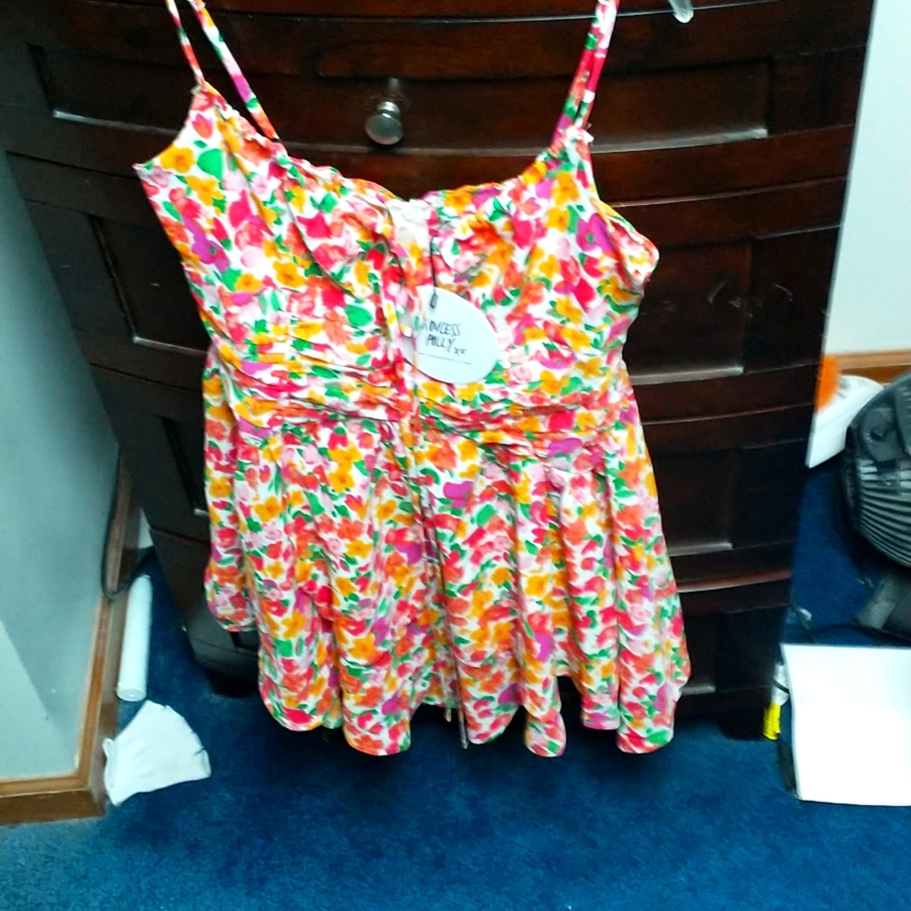 New with tags Princess Polly size 12 flowy floral mini dress